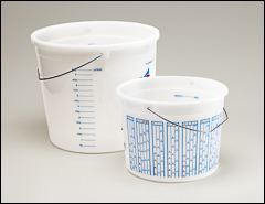 Clear graduated pails with wire handles - Pails