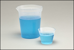 Plastic measuring cups - Measuring, pouring